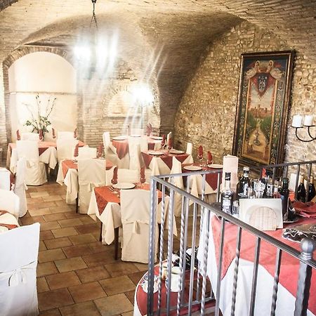Locanda Dei Baroni วาสโต ภายนอก รูปภาพ